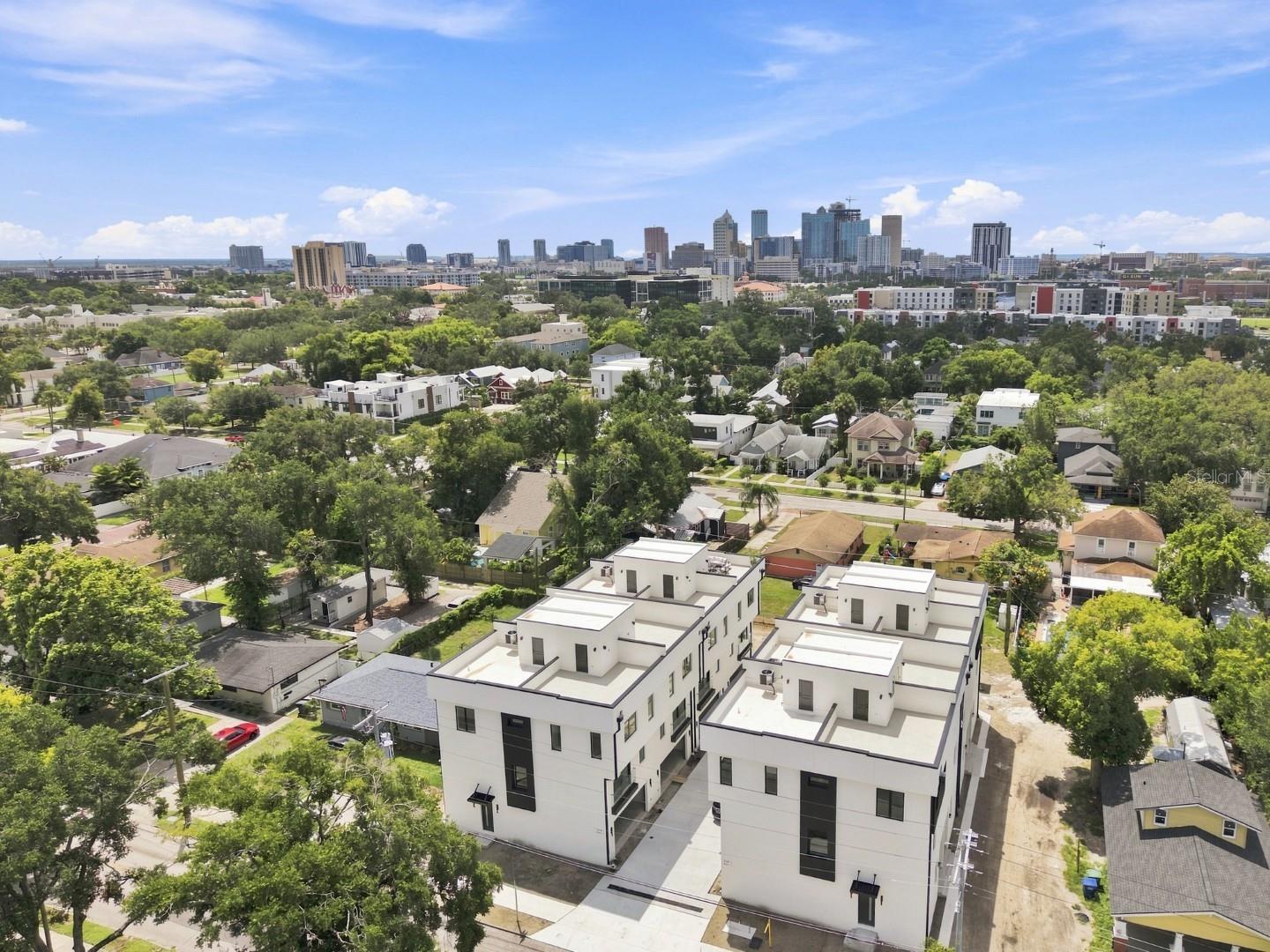 310 W COLUMBUS DRIVE 4