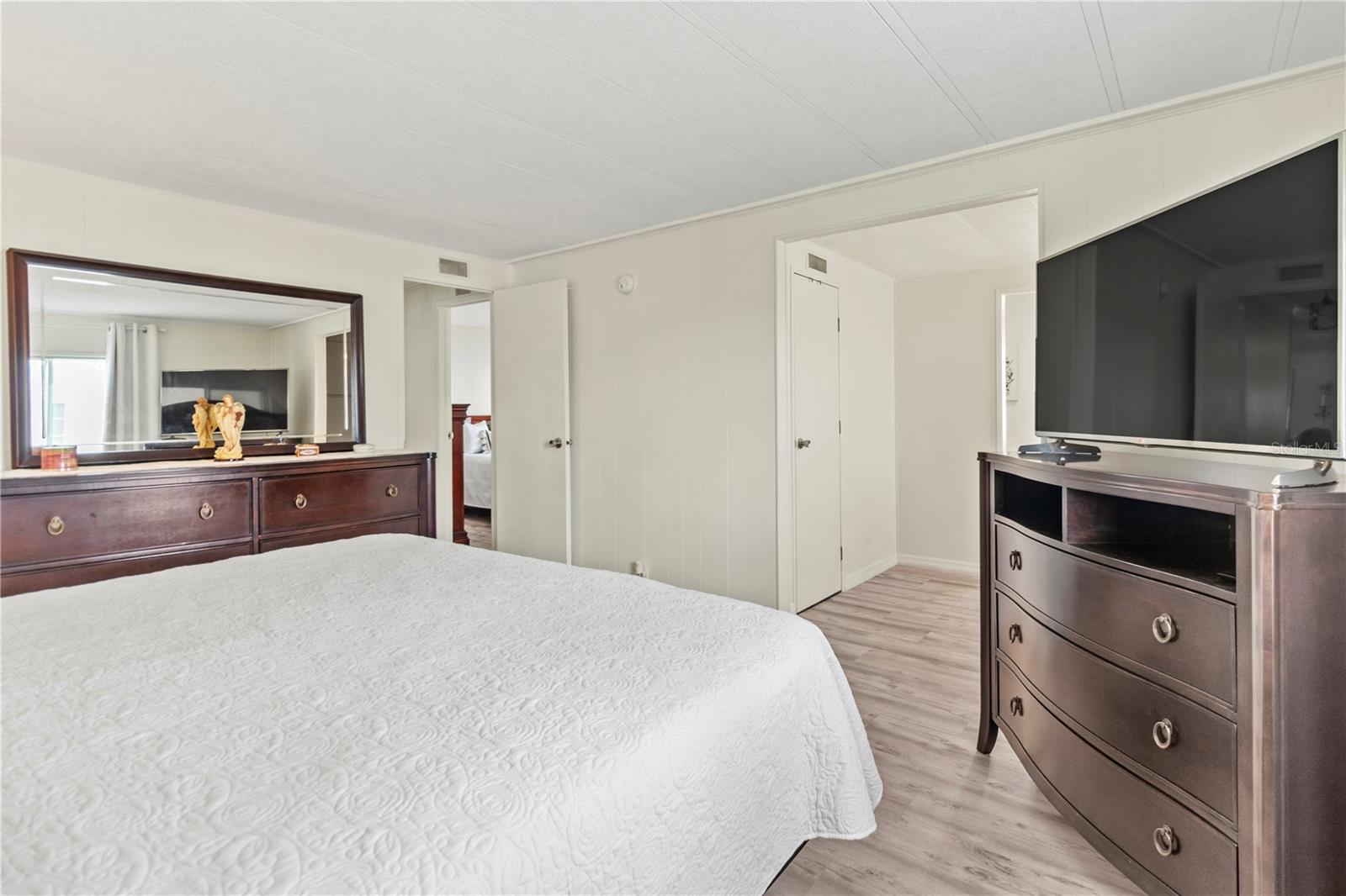 TERRA CEIA MANOR CO-OP - Residential