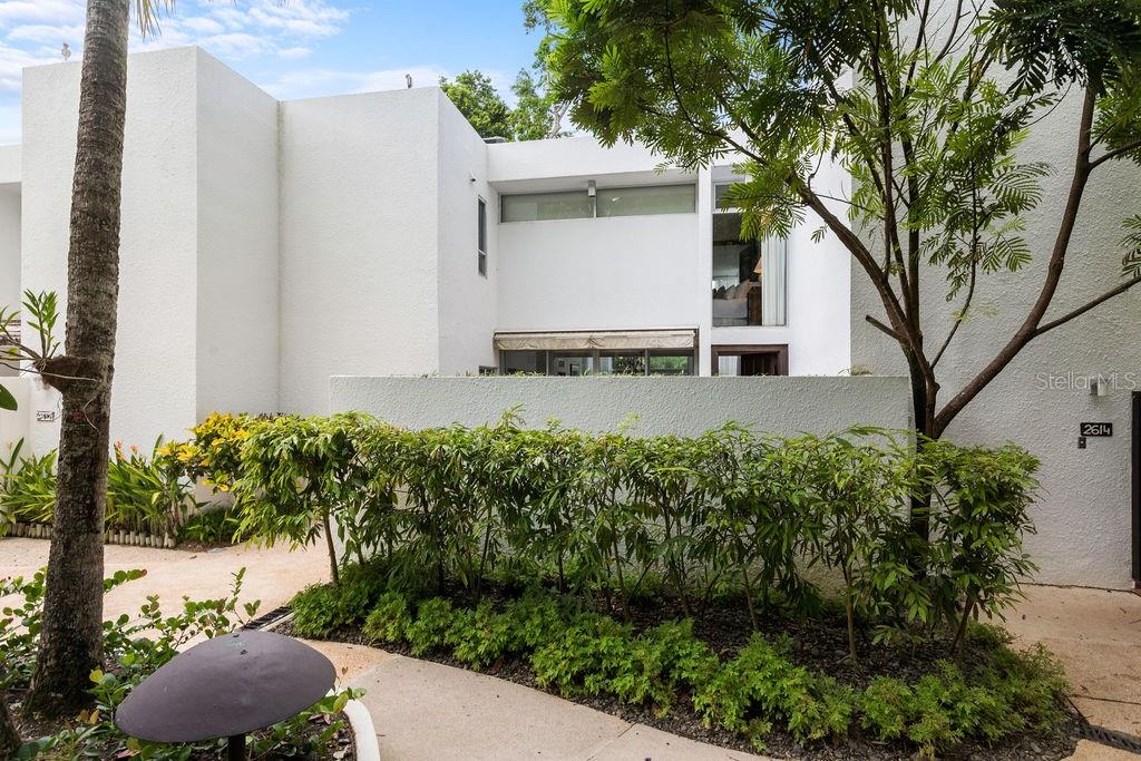 This beautiful villa is a two-story home that features 1 bedroom and 2 bathrooms. Remodeled top to bottom, with up-to-date appliances, new air conditioning units, skylights, and bathrooms. It has a private patio with an outdoor table for dining. Property includes the following: parking spot for motor car and golf cart, water cistern, generator, refrigerator, washer, dryer, dishwasher, microwave, cooktop, range hood, oven, and 2 tv’s.
Located in Villa Dorado, a small community next to the Dorado Beach Estates that overlooks the golf course and features a view of the ocean from afar. Spectacular location in the heart of the resort.
