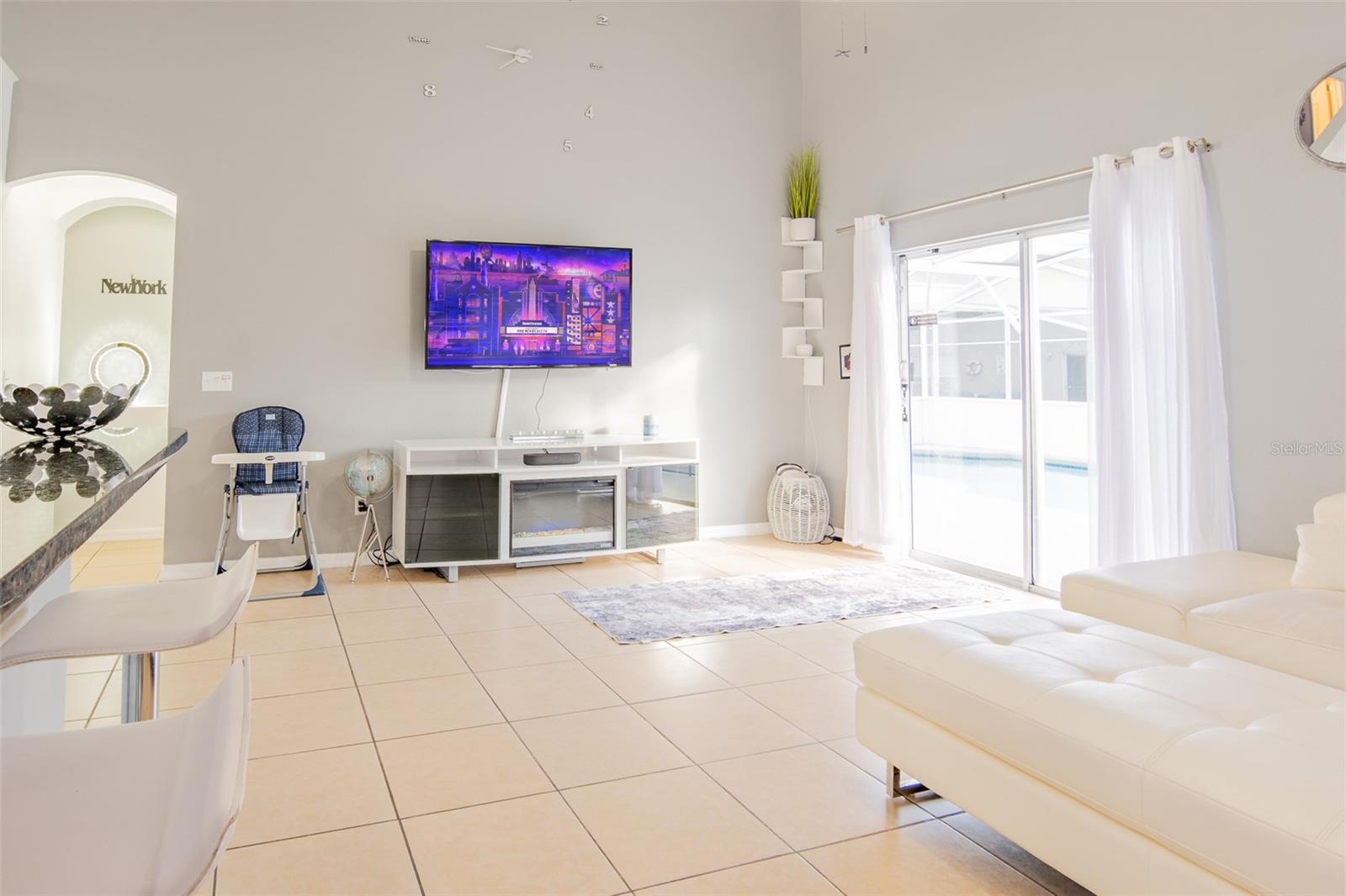 HAMPTON ESTATES - Residential