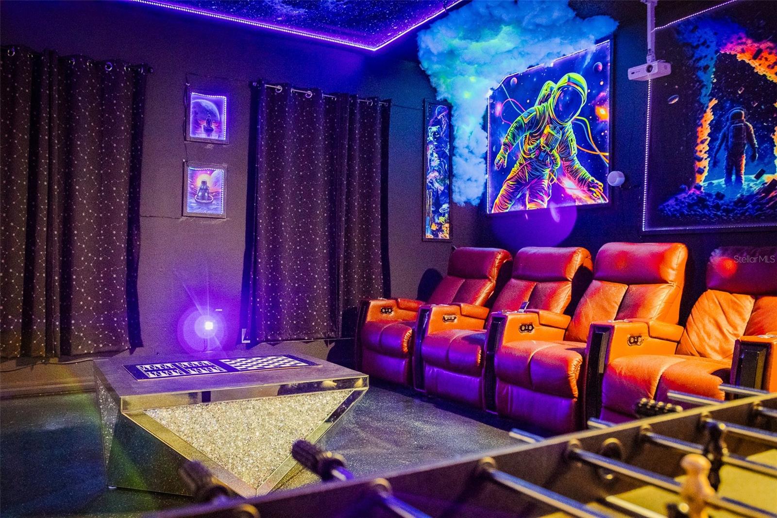 HAMPTON ESTATES - Residential