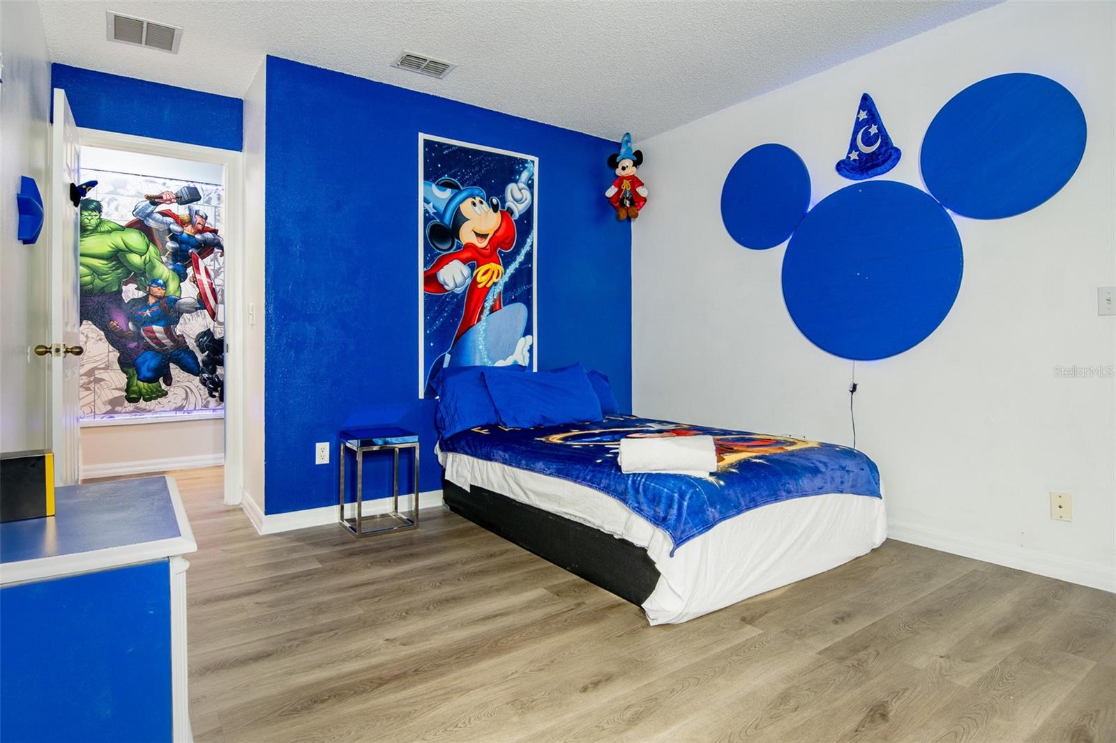 HAMPTON ESTATES - Residential