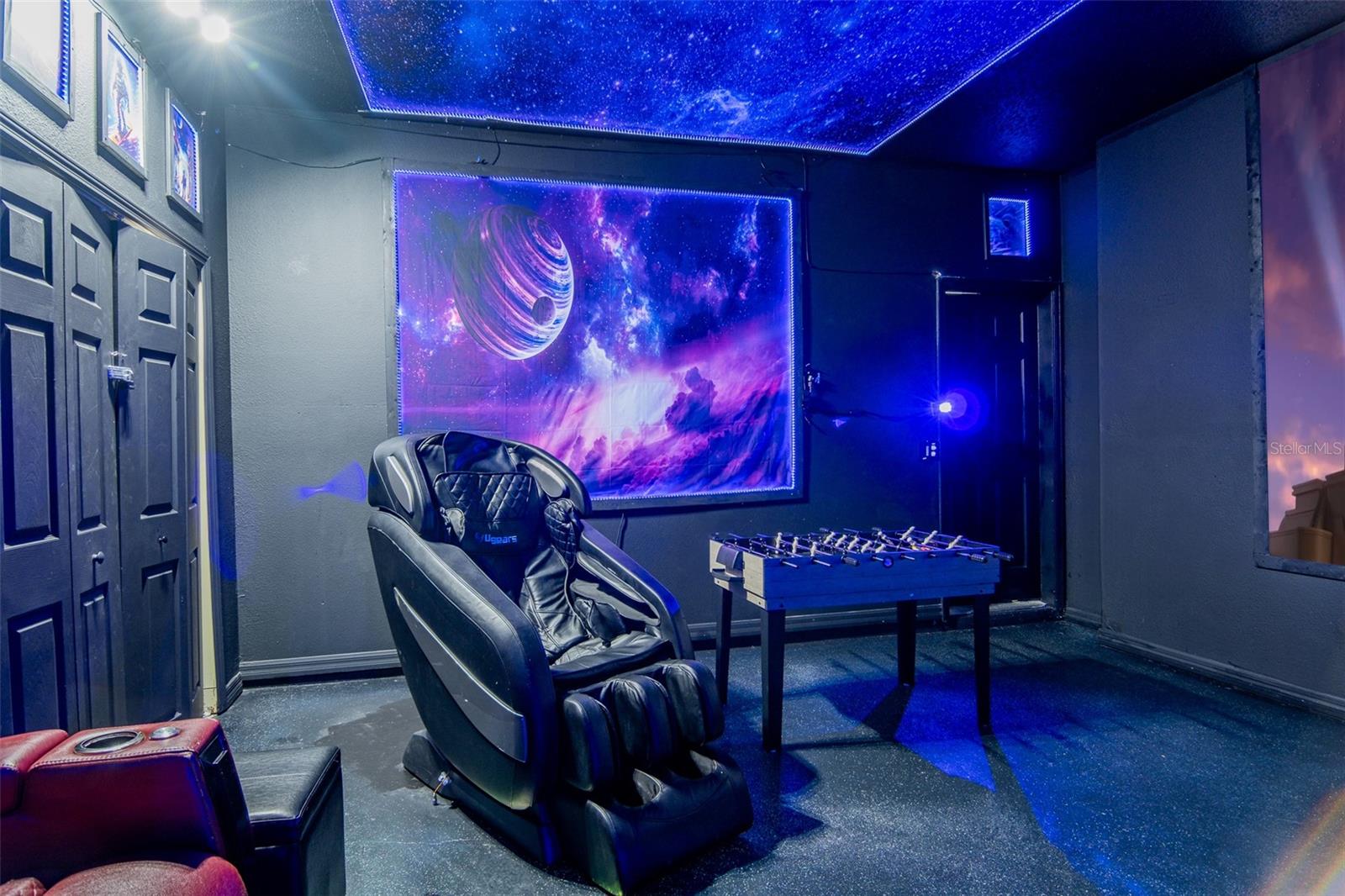 HAMPTON ESTATES - Residential