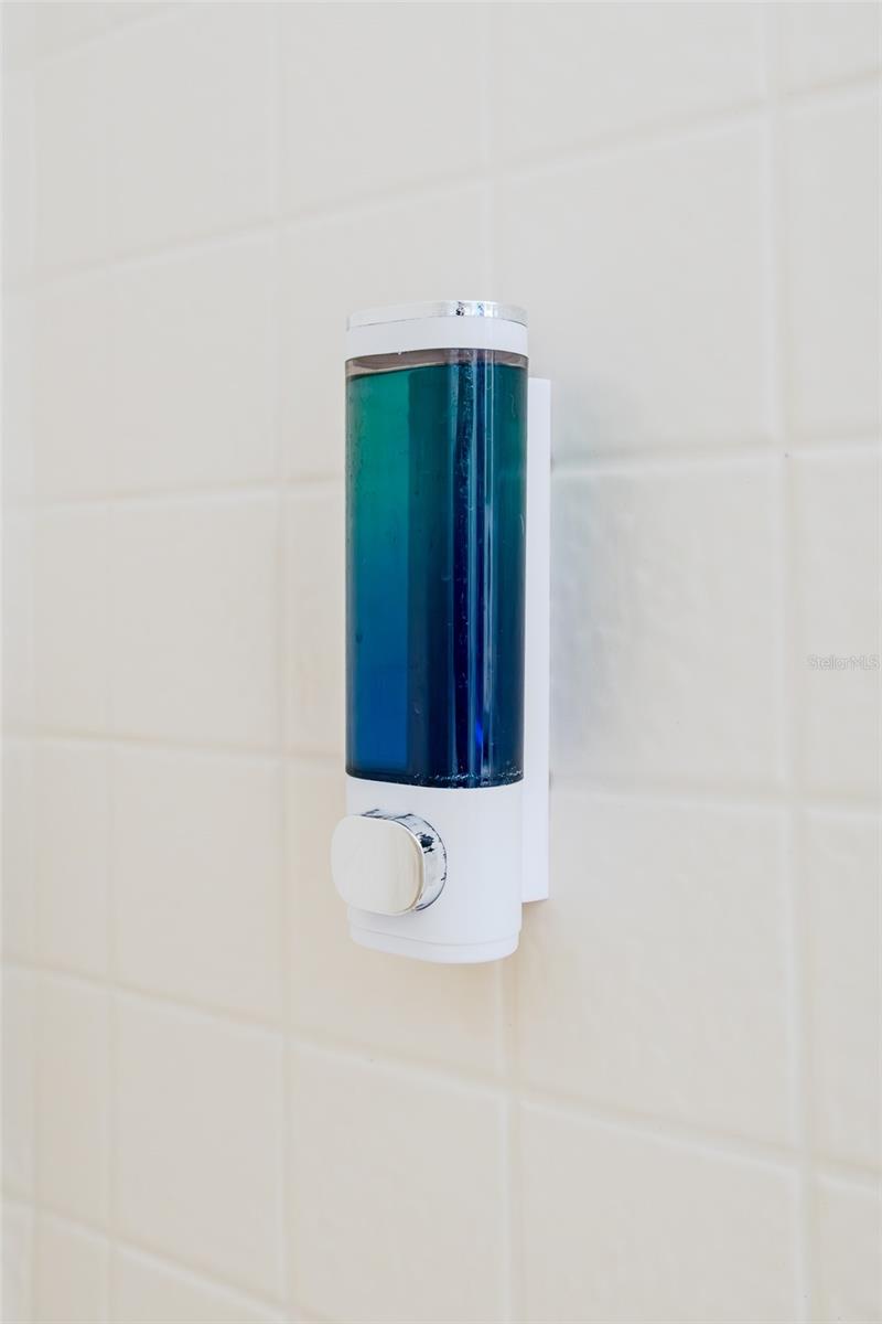 HAMPTON ESTATES - Residential