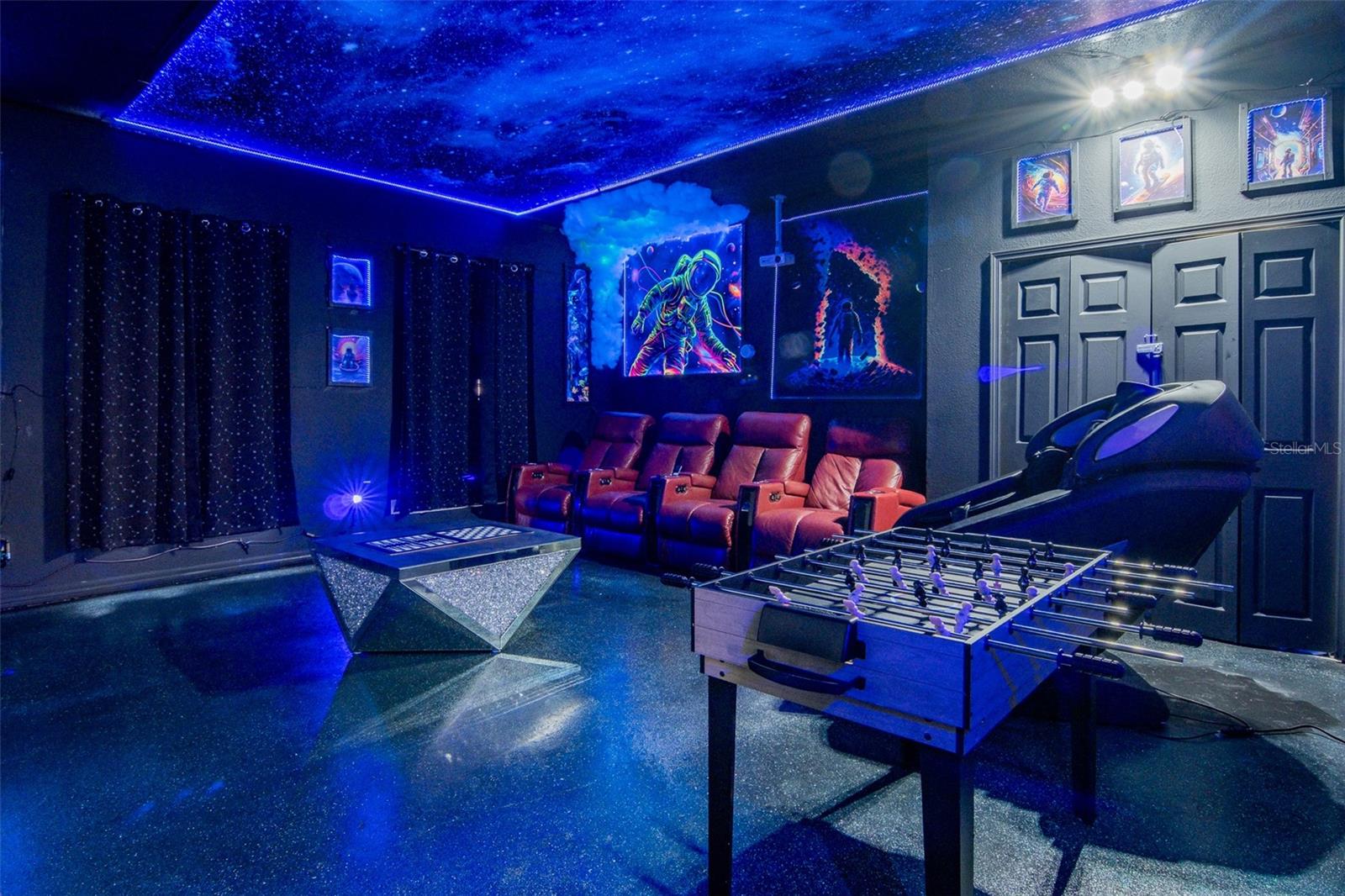 HAMPTON ESTATES - Residential