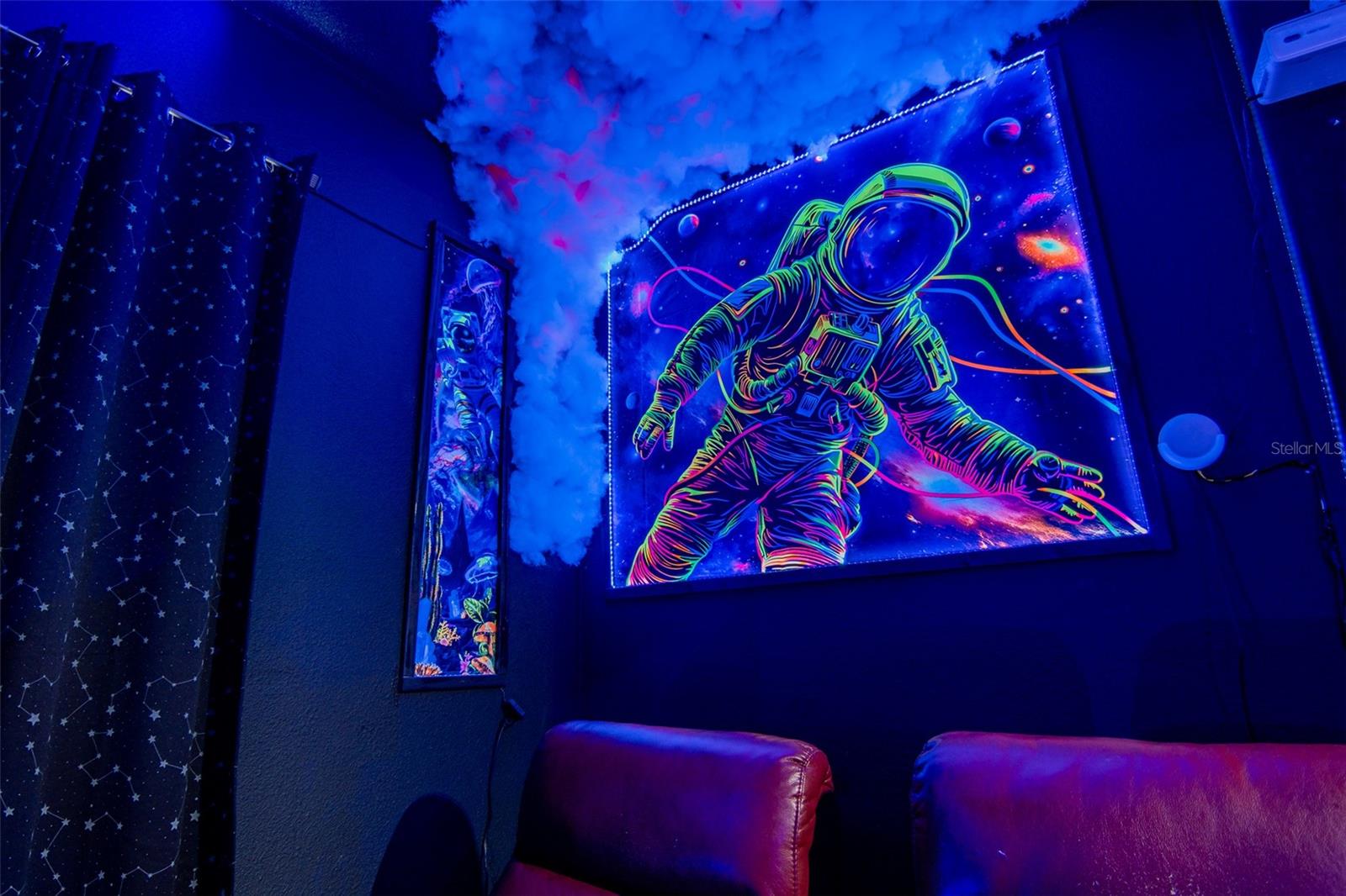 HAMPTON ESTATES - Residential