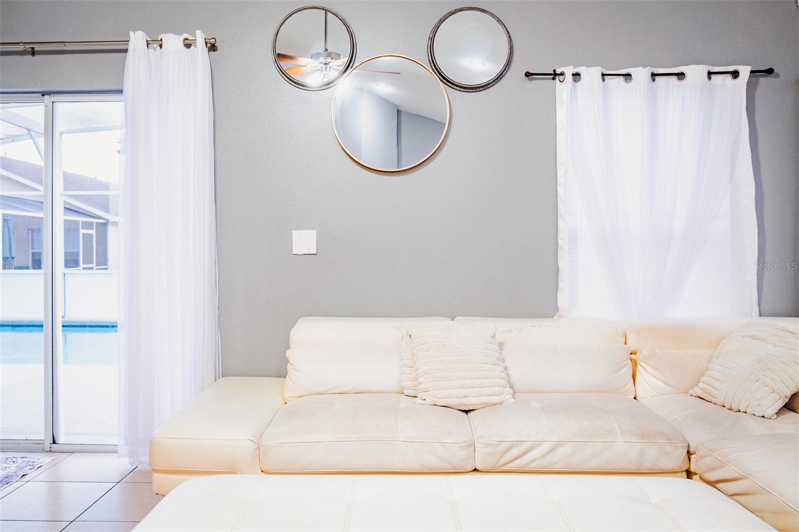 HAMPTON ESTATES - Residential