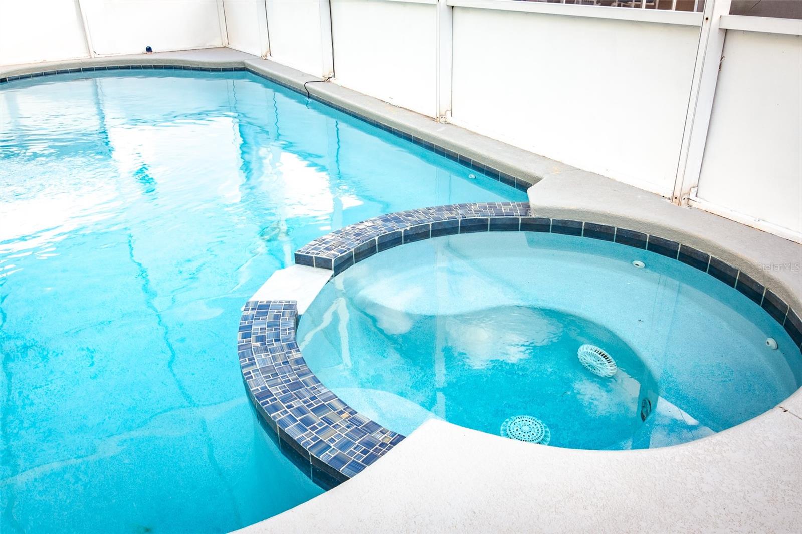 HAMPTON ESTATES - Residential