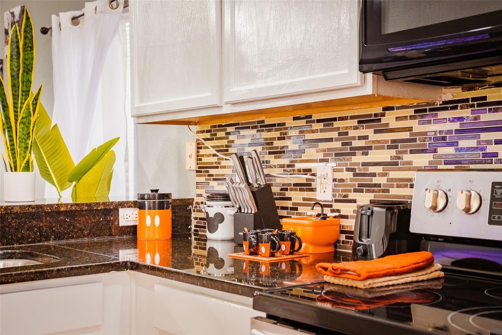 HAMPTON ESTATES - Residential