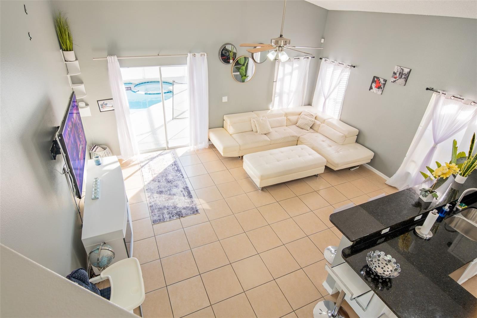 HAMPTON ESTATES - Residential