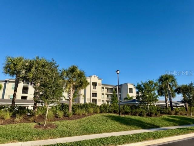 WELLEN PARK GOLF & COUNTRY CLUB - Residential Lease