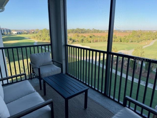 WELLEN PARK GOLF & COUNTRY CLUB - Residential Lease