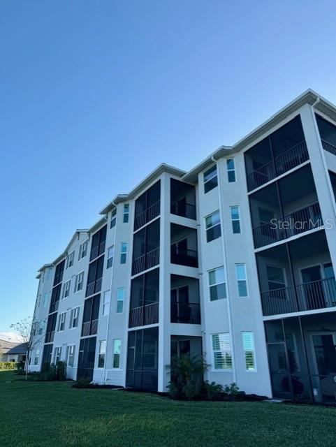 WELLEN PARK GOLF & COUNTRY CLUB - Residential Lease