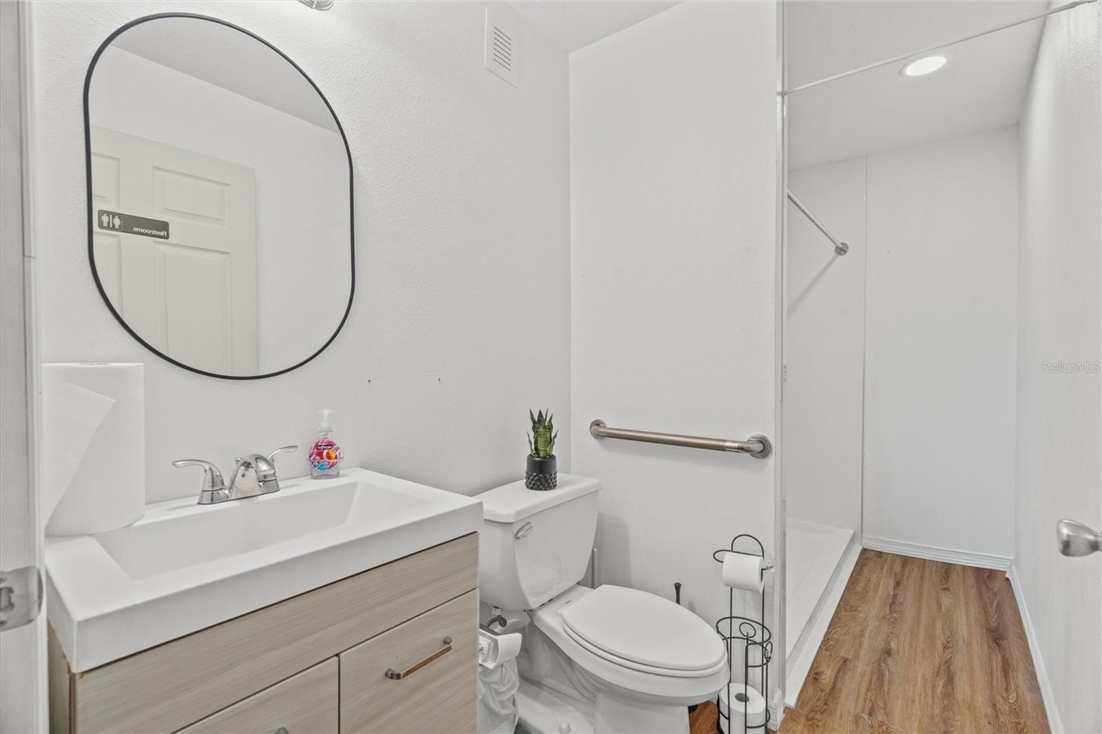 ZEPHYRHILLS COLONY CO - Residential