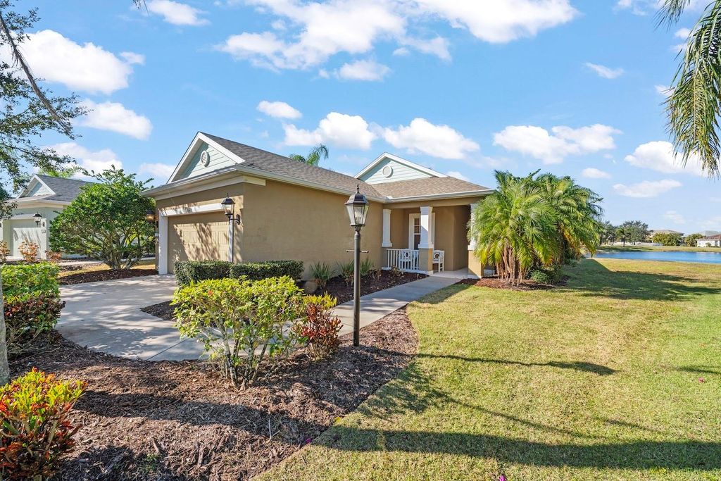 Photo of 11633 Piedmont Park Crossing, Bradenton, FL 34211 (MLS # C7520656)