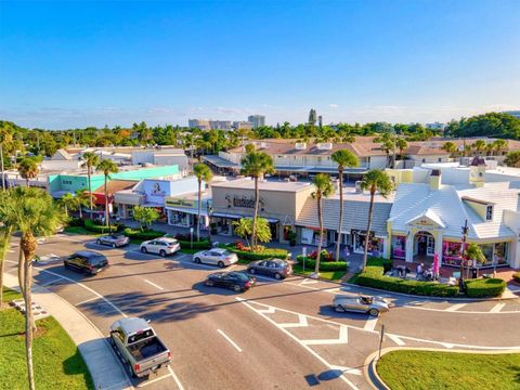 A home in LONGBOAT KEY