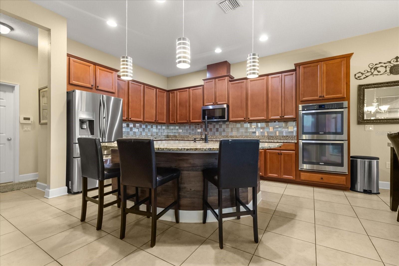 11807 CROSS VINE DRIVE