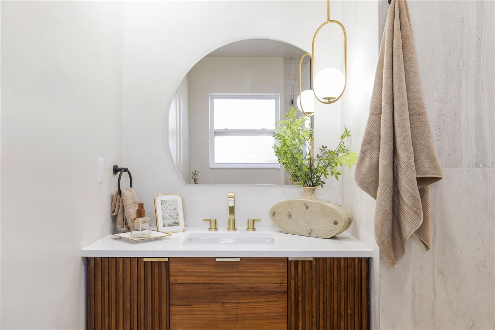 SOUTH GATE - Residential