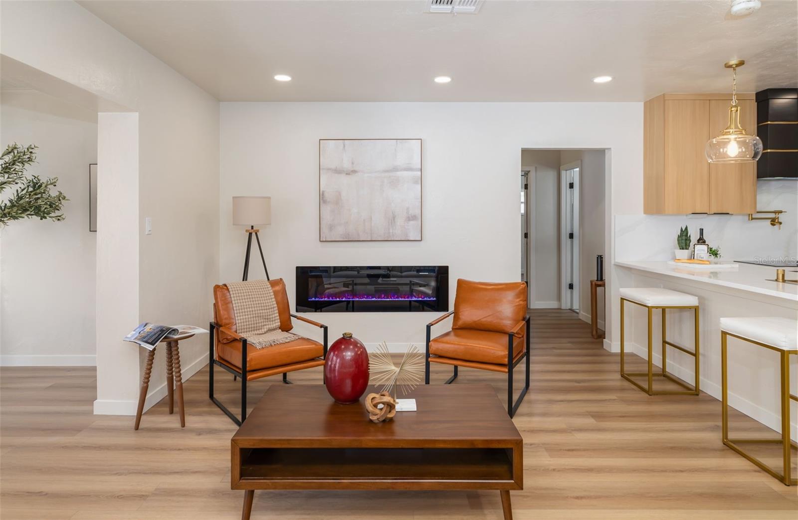 SOUTH GATE - Residential