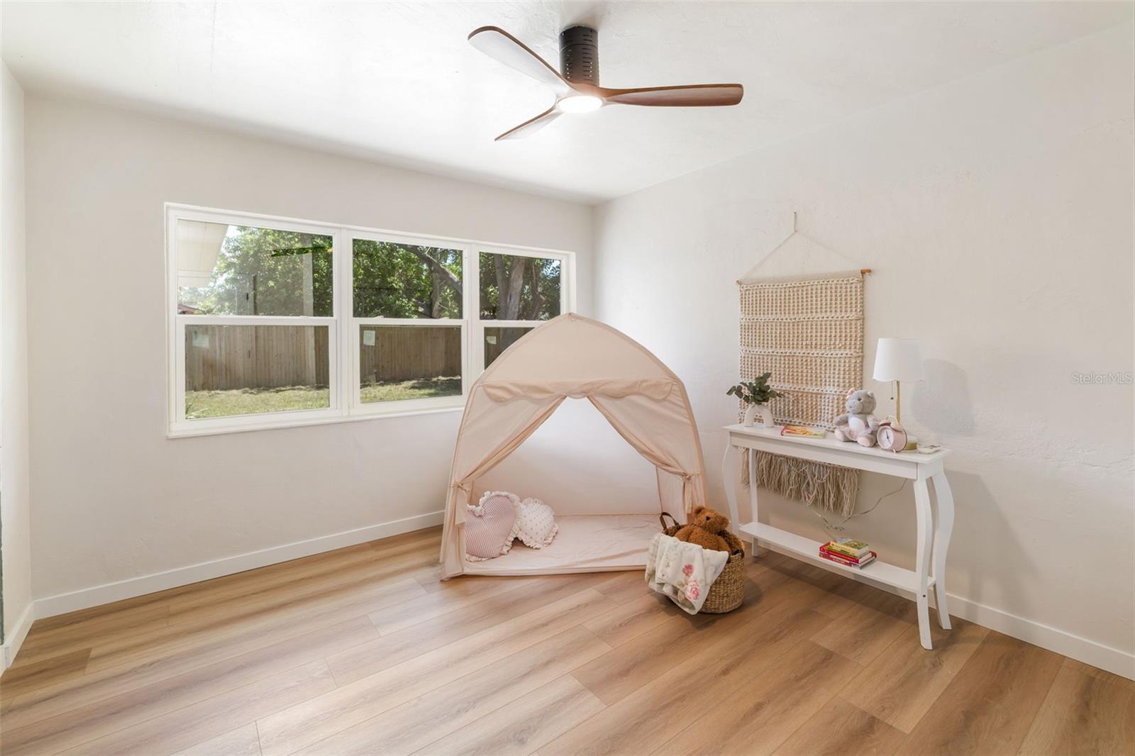 SOUTH GATE - Residential