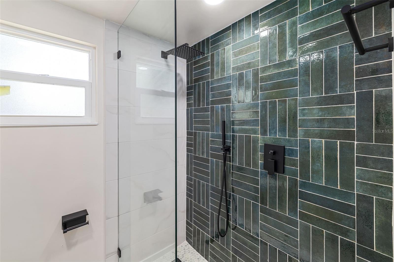 SOUTH GATE - Residential