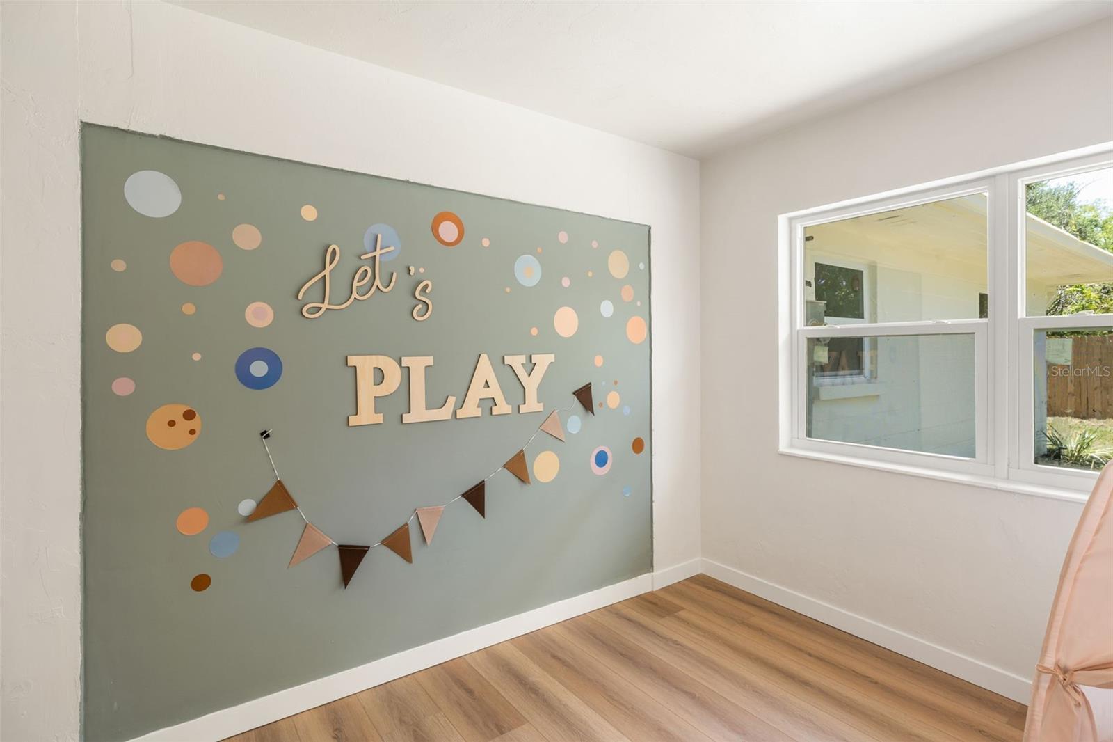 SOUTH GATE - Residential