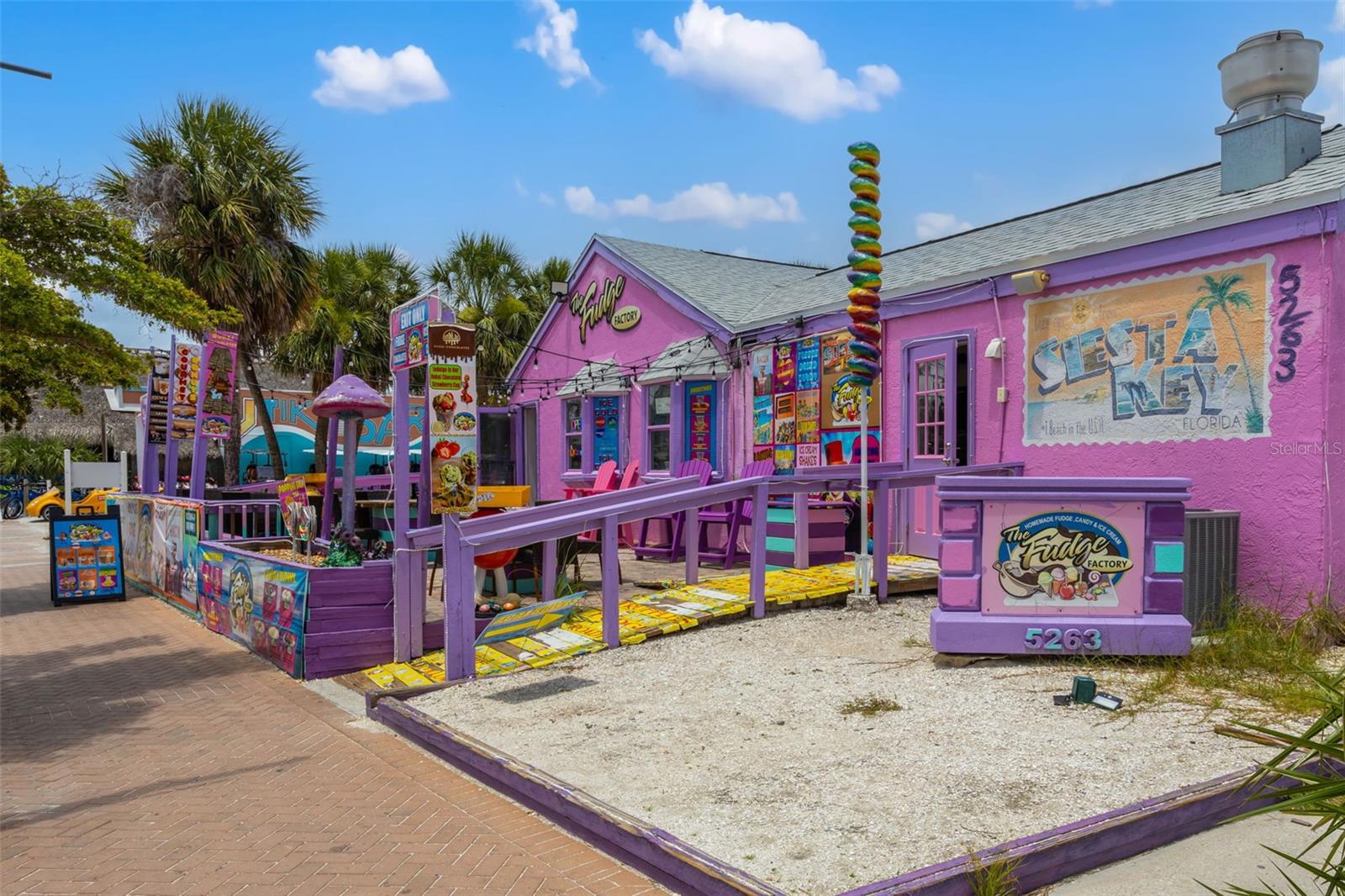 SOUTH GATE - Residential