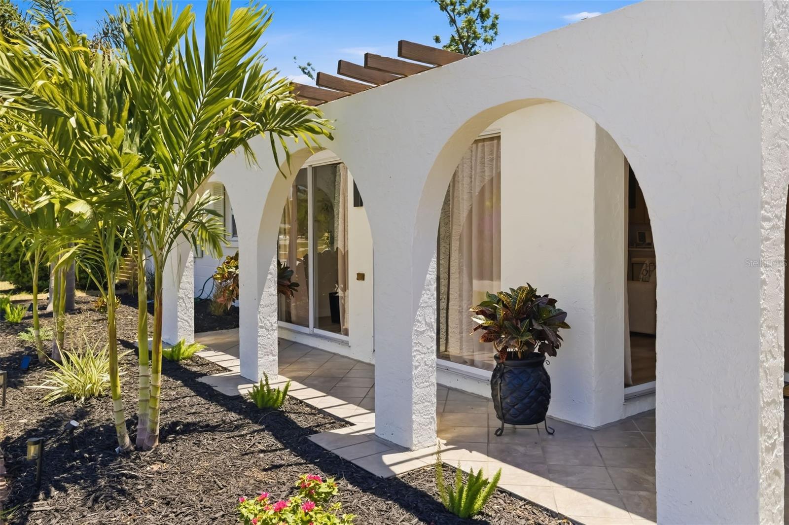 SOUTH GATE - Residential