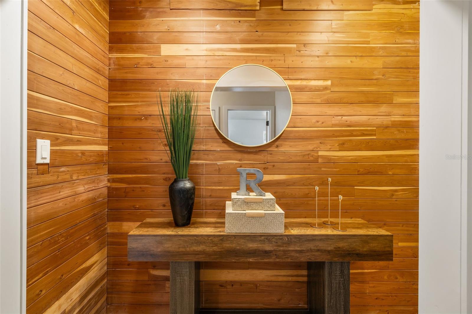 SOUTH GATE - Residential