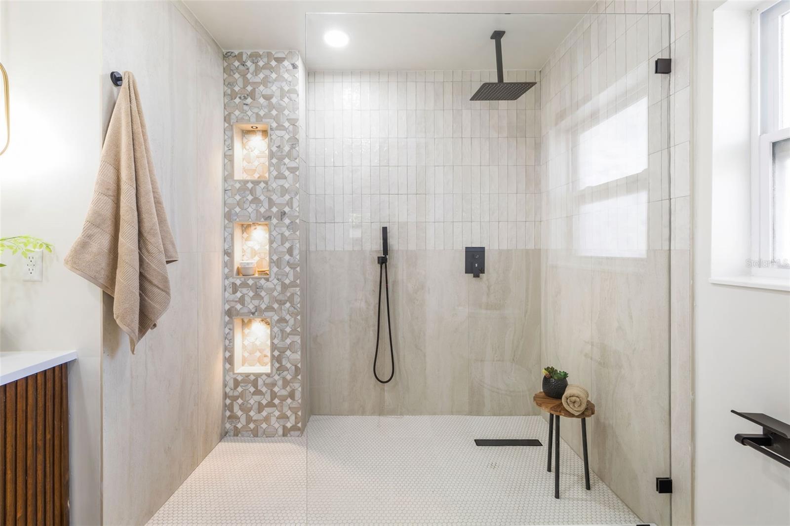 SOUTH GATE - Residential