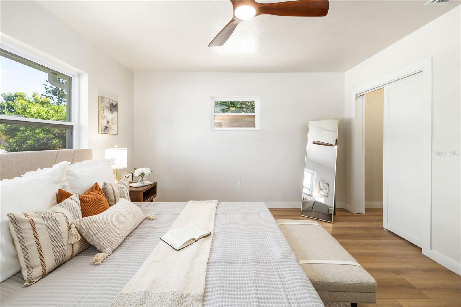 SOUTH GATE - Residential