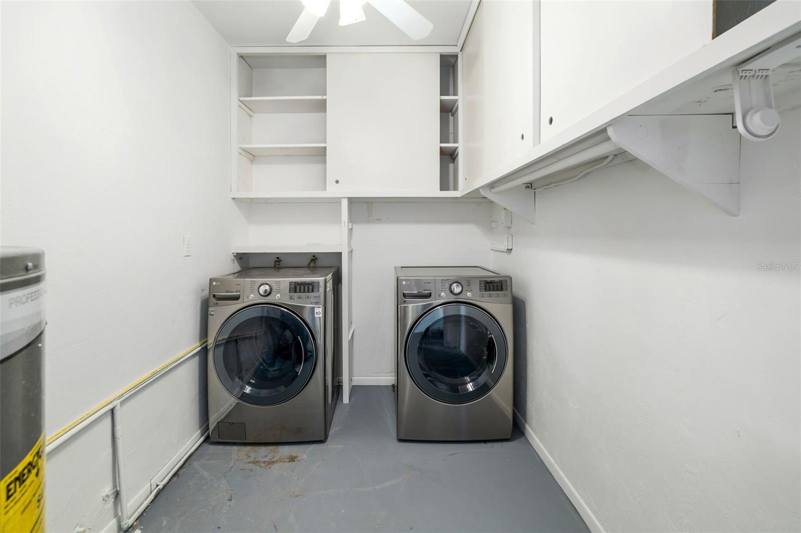 SOUTH GATE - Residential