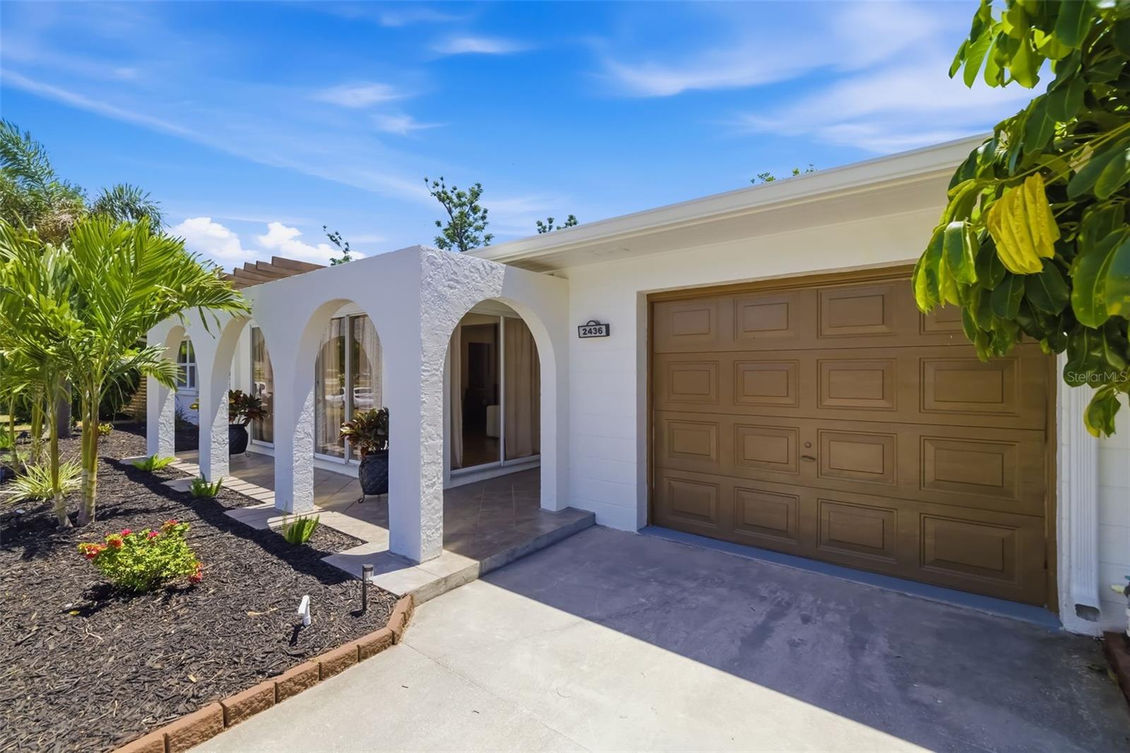 SOUTH GATE - Residential