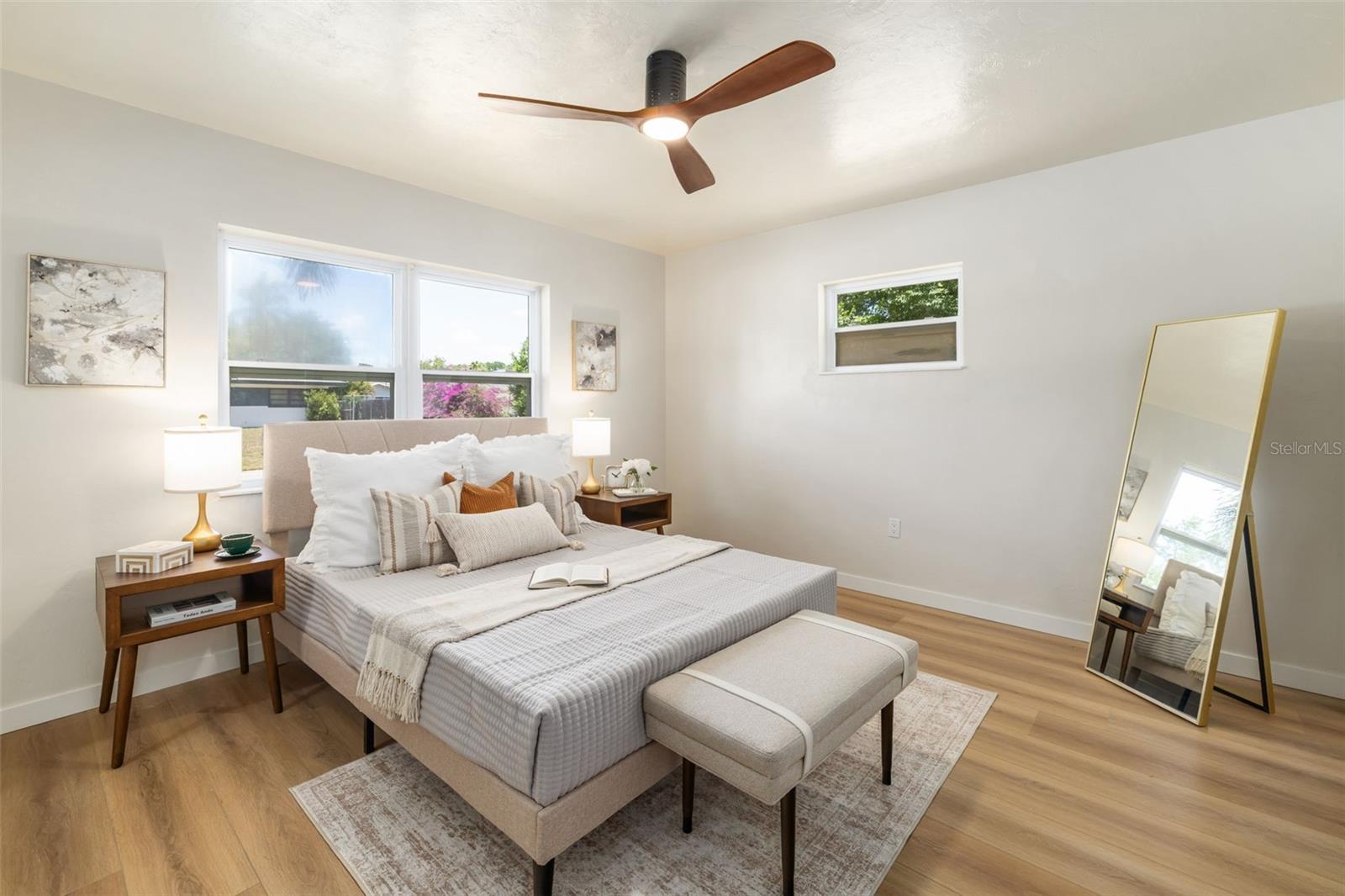 SOUTH GATE - Residential