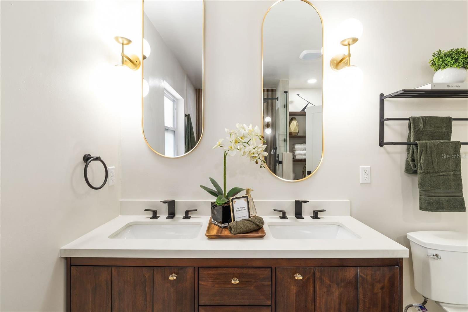 SOUTH GATE - Residential