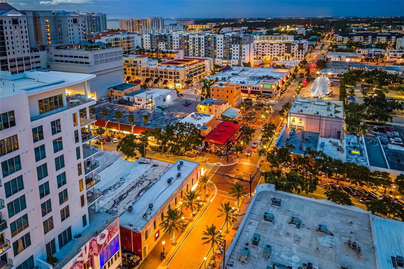 SOUTH GATE - Residential