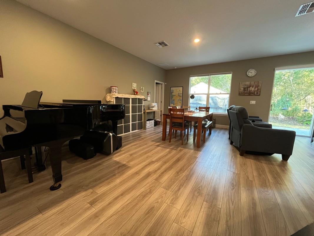 WOODRUFFS SUB FRANK L - Residential