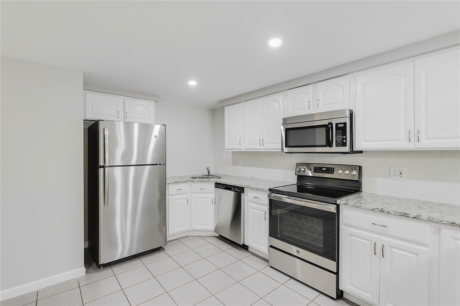 TANGLEWOOD TERRACE - Residential Lease