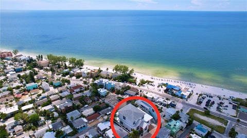 115 90th Avenue, Treasure Island, FL 33706