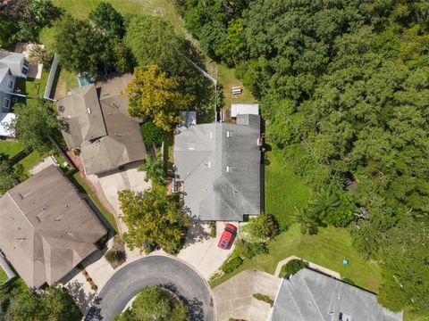 A home in LONGWOOD