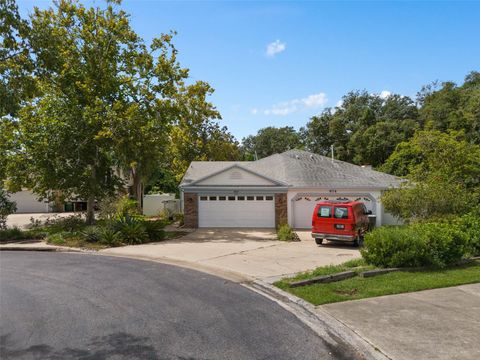 A home in LONGWOOD