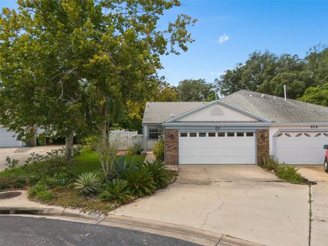 A home in LONGWOOD