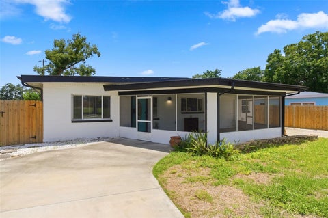 Photo of 5826 17th Avenue S, Gulfport, FL 33707 (MLS # TB8516111)
