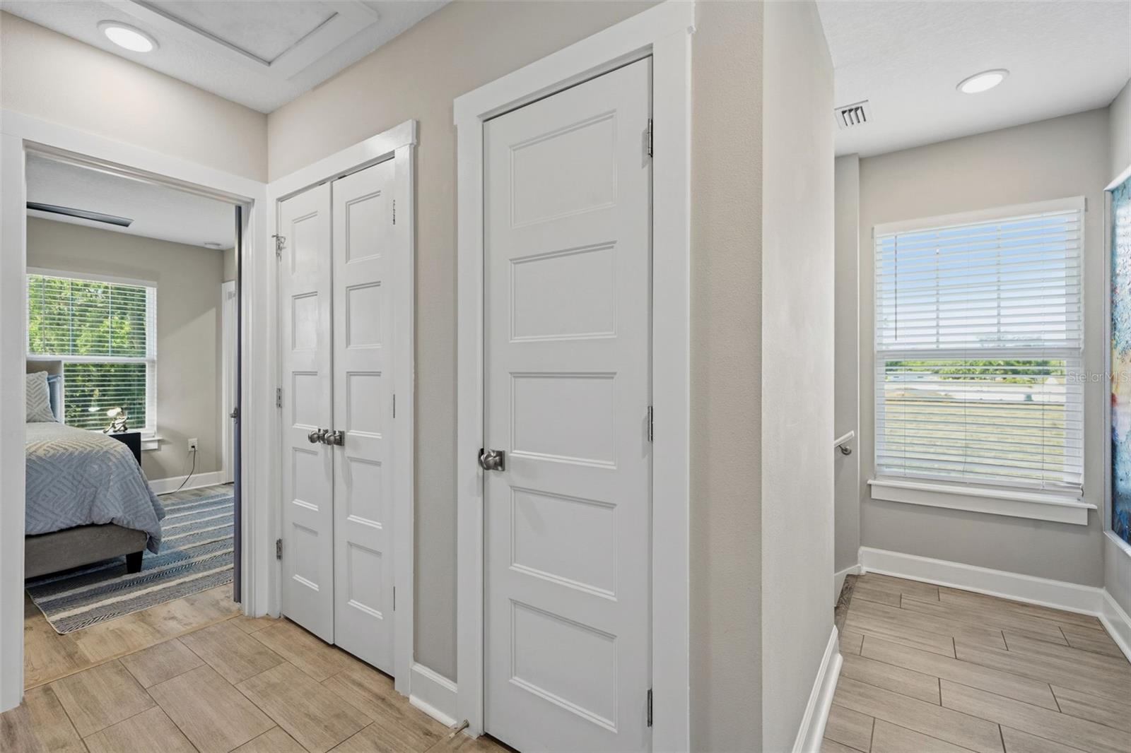 CRESTMONT - Residential