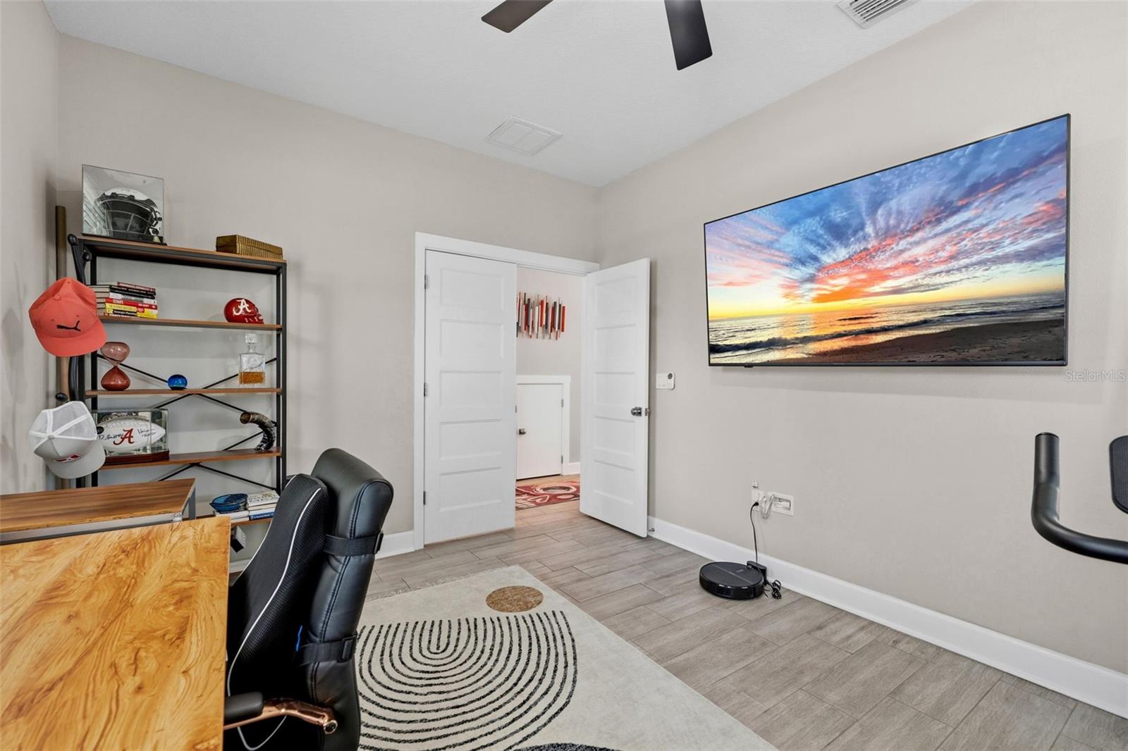 CRESTMONT - Residential