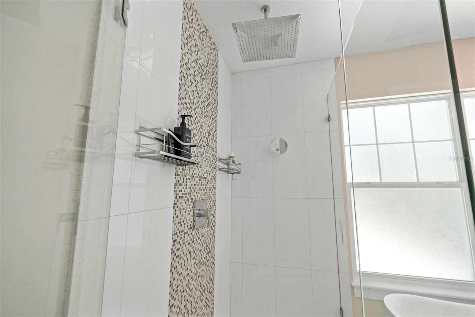 CRESTMONT - Residential