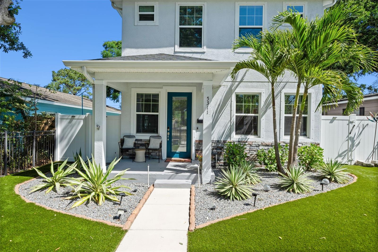 CRESTMONT - Residential