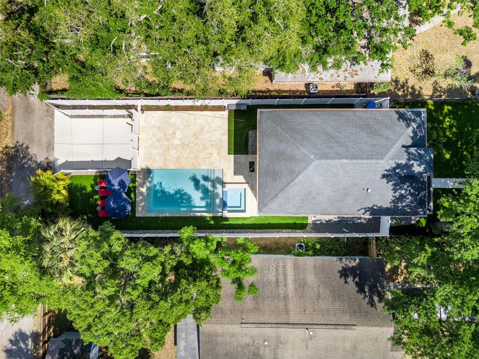 CRESTMONT - Residential