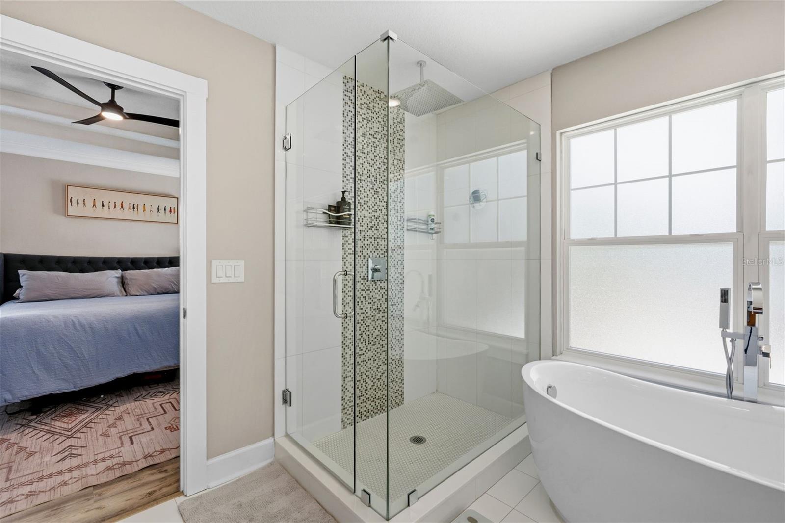 CRESTMONT - Residential