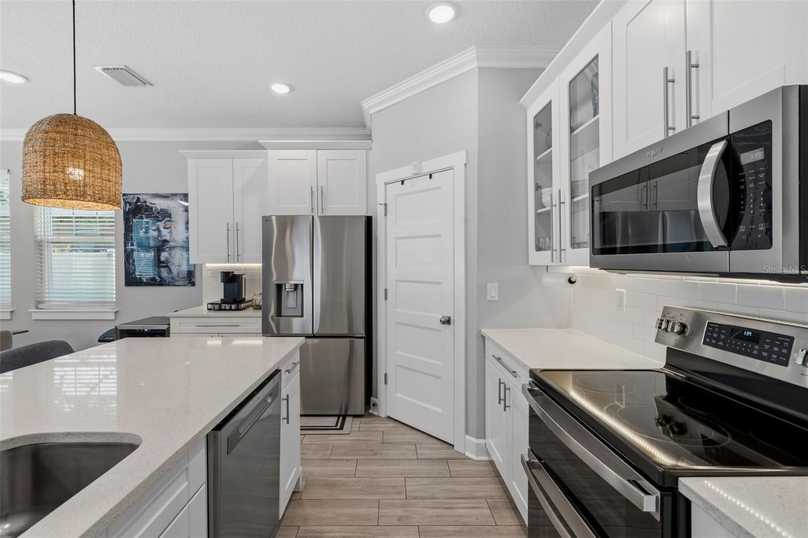 CRESTMONT - Residential